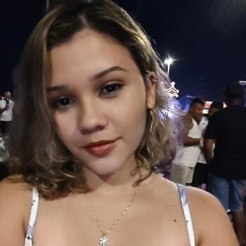 Babysitter in Biguaçu: Jhulye