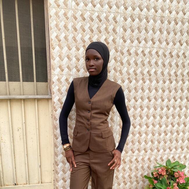 Babysitter in Dakar: Jade binta
