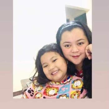 Babysitter in Garches: Rea