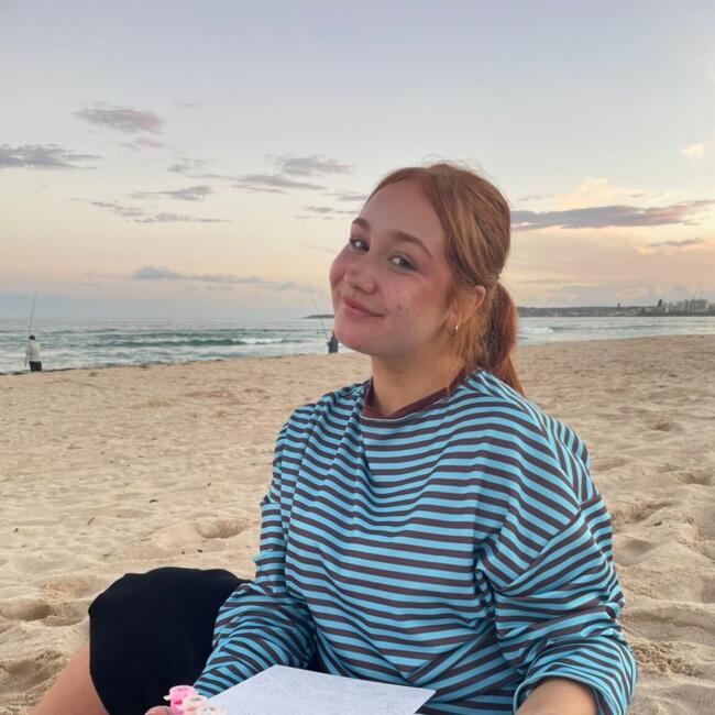 Babysitter in Sydney: Sienna