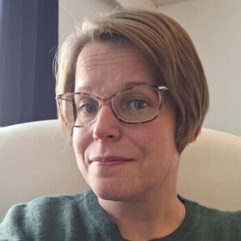 Lastenhoitotyö Vantaa: Lastenhoitotyö Sanna