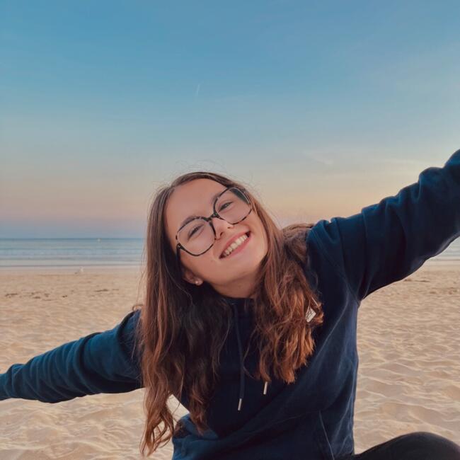 Babysitter in Les Sables-d'Olonne: Agathe
