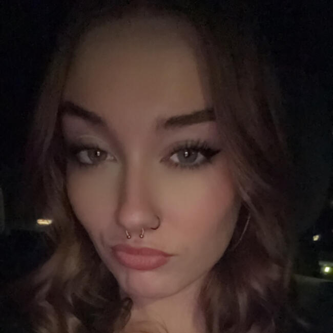 Babysitter in Chandler: Katie