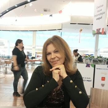 Babysitter Barueri: Vilma Lucia
