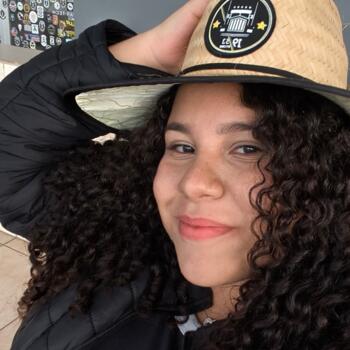 Babysitter in Barueri: Camila