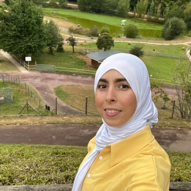 Babysitter in Blois: Noura