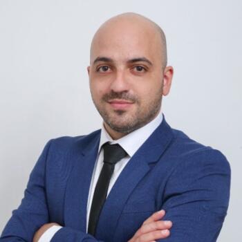 Emprego de babá em Chapecó: emprego de babá Willian Costella