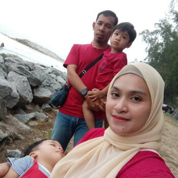 Babysitting job in Kota Bharu: babysitting job Azila
