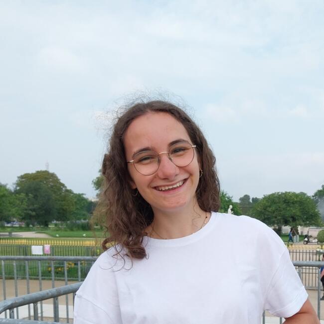 Babysitter in Rennes: Lise