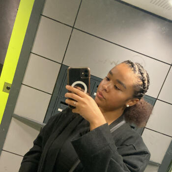 Baby-sitter Vern-sur-Seiche: Maelyne