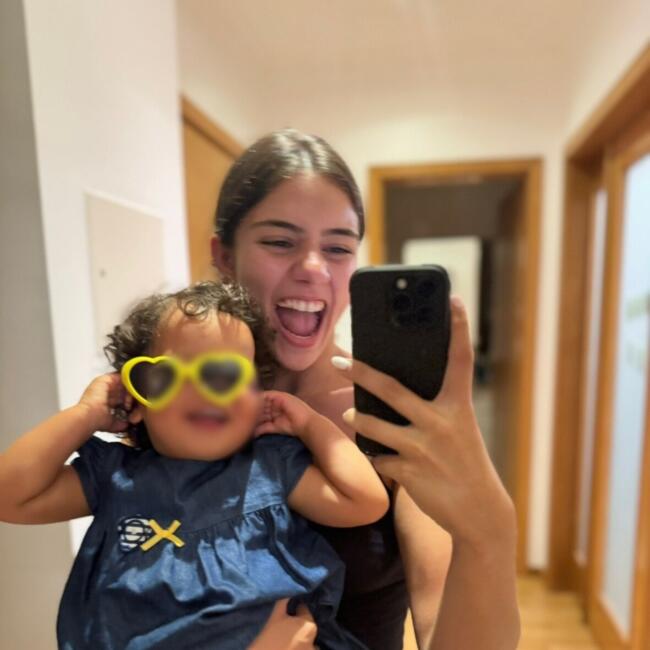 Babysitter in Buarcos: Laura