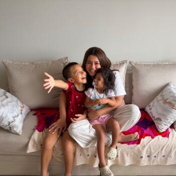 Parent Lima: Thania