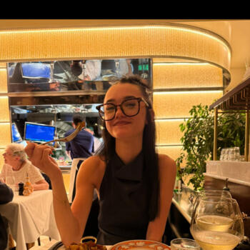 Babysitter in Kraainem: Jade