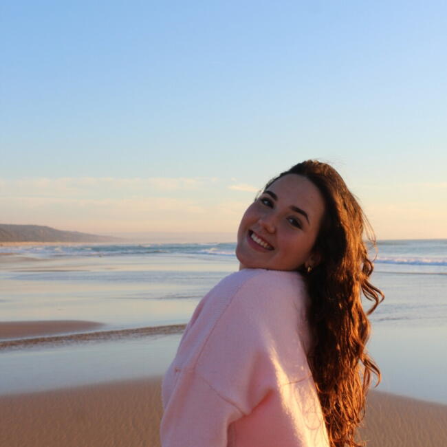 Babysitter em Seixal: Meguii