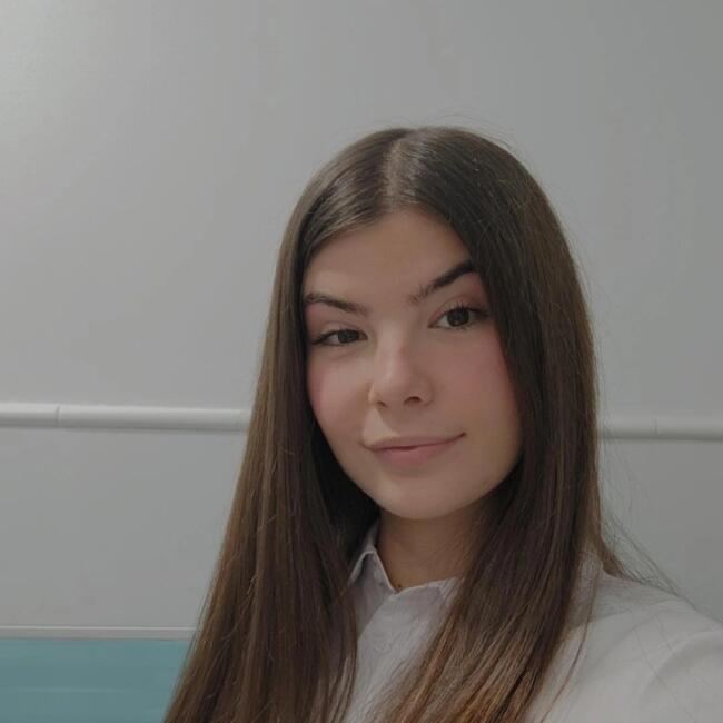 Babysitter in Mairena del Aljarafe: Paula