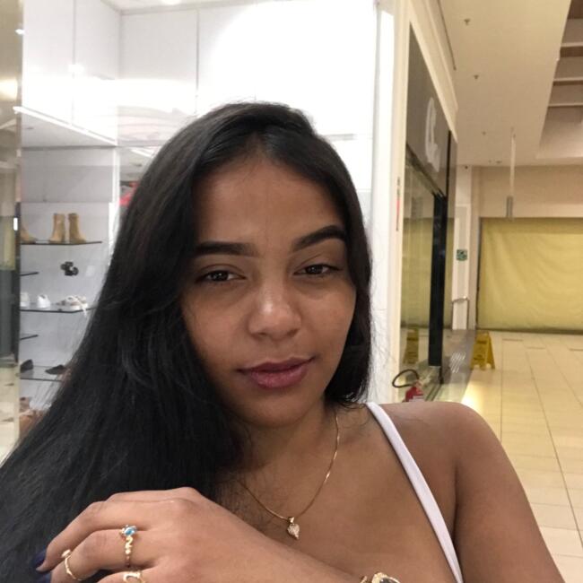 Babysitter in Palmas: Amanda
