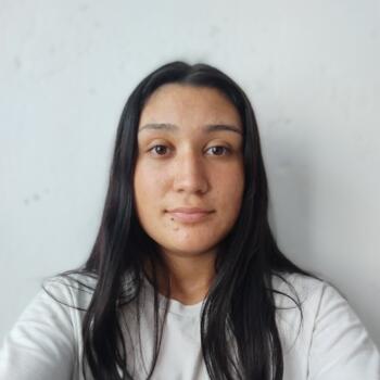 Babysitter in Solymar: Antonella