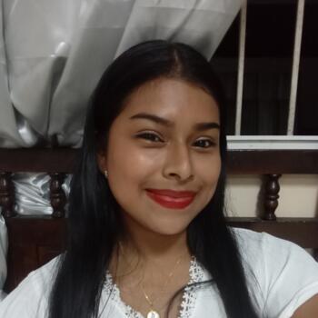 Babysitter in Panama City: Mariana