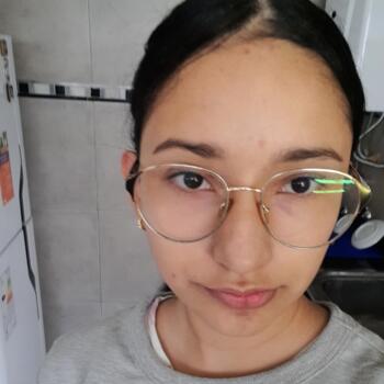 Niñera en La Plata: Angy