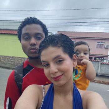 Emprego de babá em Cariacica: emprego de babá Júlia