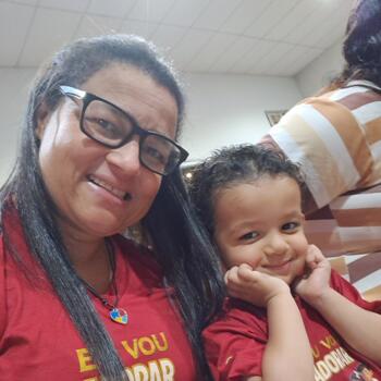 Babysitter Nova Lima: Viviane