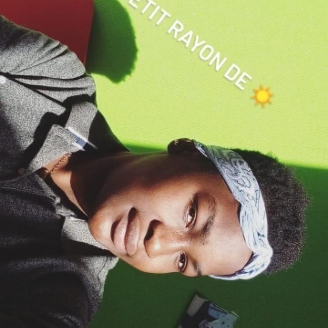 Babysitter in Arras: Fanny