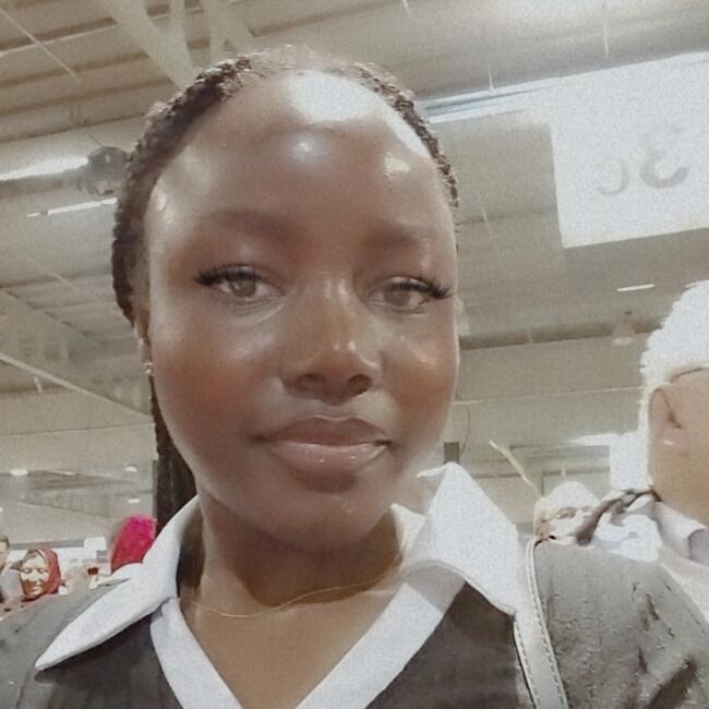 Babysitter in Saint-Brice-sous-Forêt: Lilian Achieng