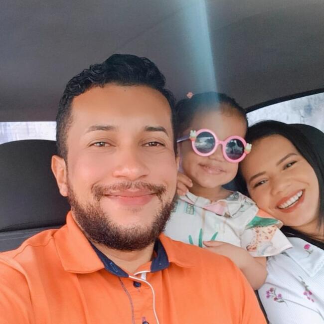 Emprego de babá em Fortaleza: ERIKA