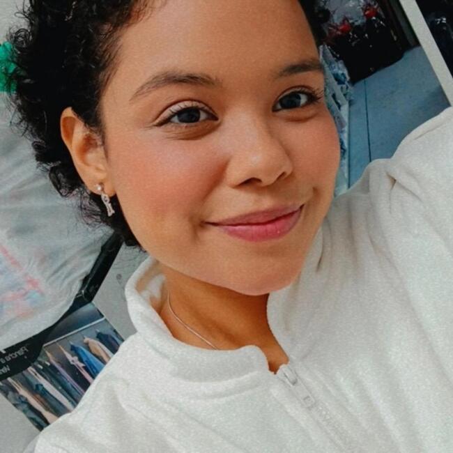 Babá em Embu das Artes: Thalita