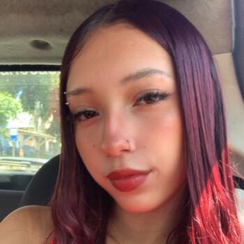 Babysitter in Jacareí: Jennifer Vitória