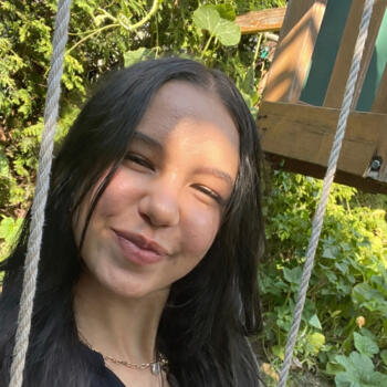 Gardienne d'enfants à Mercier: Sirine