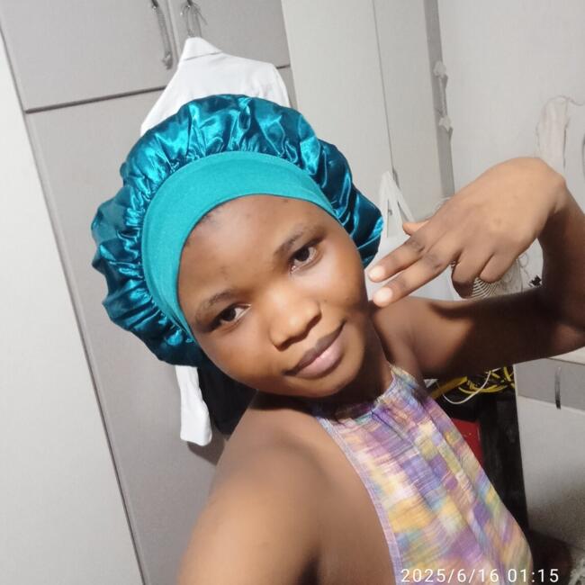 Babysitter in Riyadh: Flora