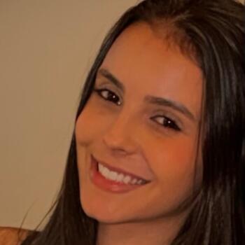 Babysitter in Conselheiro Lafaiete: Helena