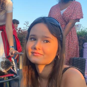 Babysitter La Haie-Fouassière: Laurine