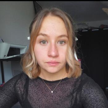 Babysitter in Angers: Pauline