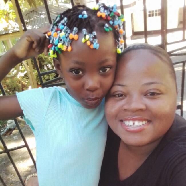 Babysitter in Old Harbour: Christina