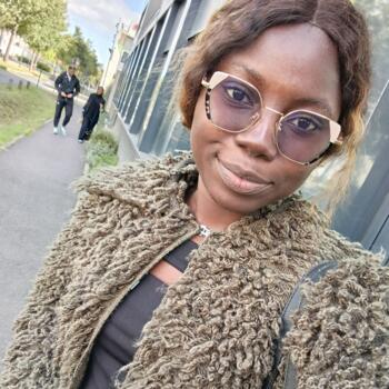 Babysitter in Pontoise: Francine