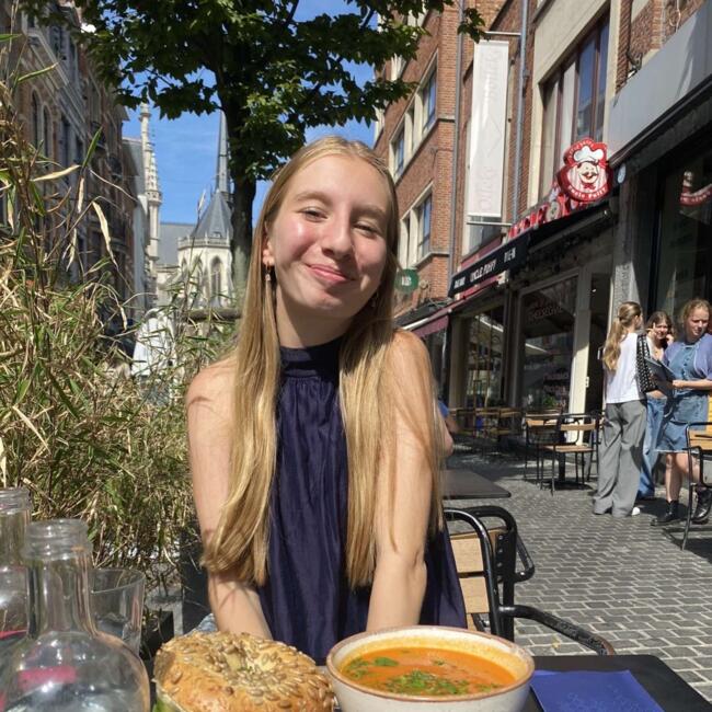 Babysitter in Leuven: Fenna