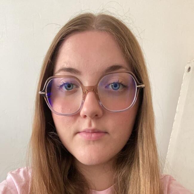 Babysitter em Arras: Eugenie