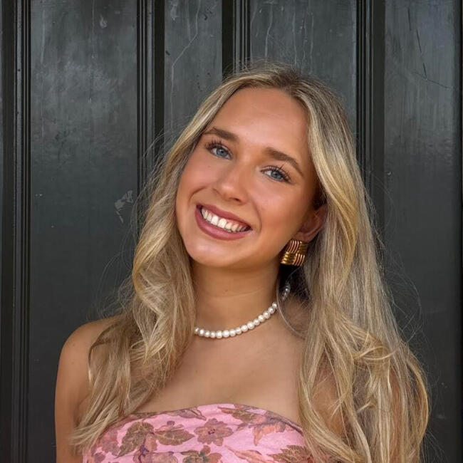 Babysitter in Dunedin: Milly