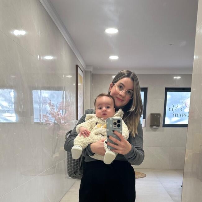 Trabalho de babysitting em Sintra: Lorena