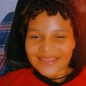 Babá Ananindeua: Amanda