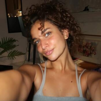 Babysitter Belgrade: Minja Đelkapić