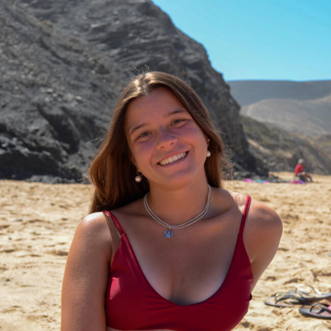 Babysitter in Oeiras: Teresa