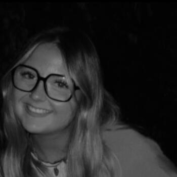 Babysitter Bréhal: Loona