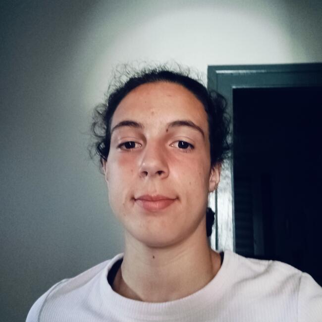 Babysitter in Pau: Oceane