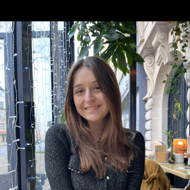 Babysitter in Reims: Esther