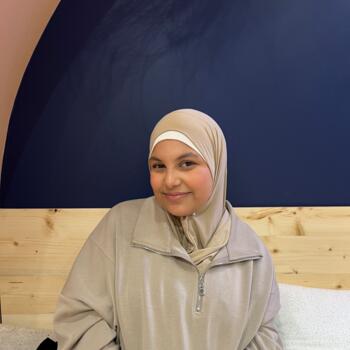 Babysitter in Bois-Colombes: Amira