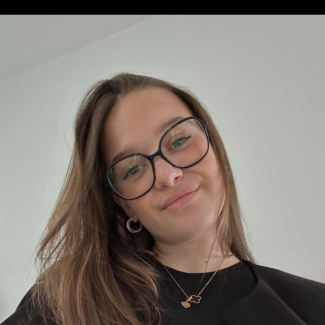 Babysitter in Weinheim: Emily