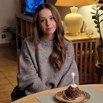 Baby-sitter Pierre-Bénite: Emma